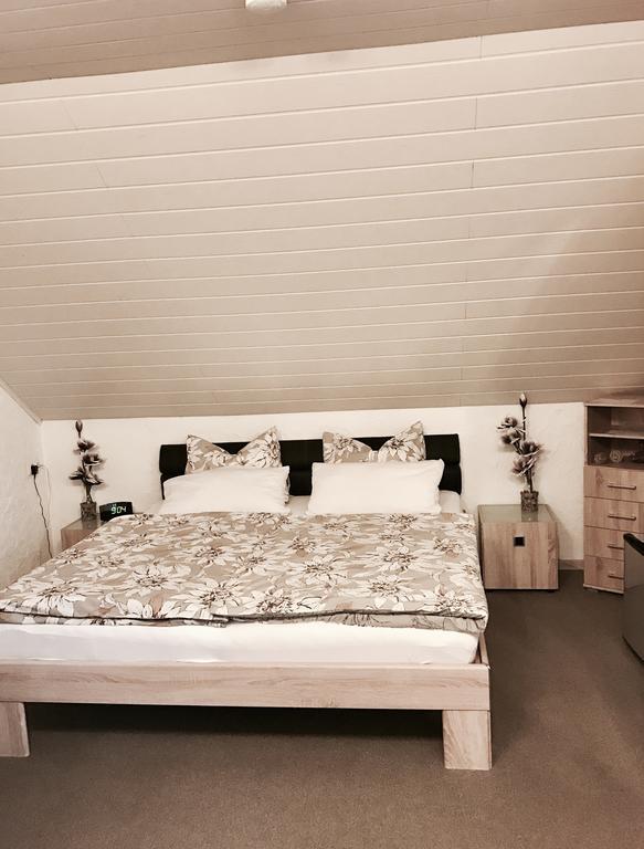 Pension Ulrich Hotel Dahlem  Екстериор снимка